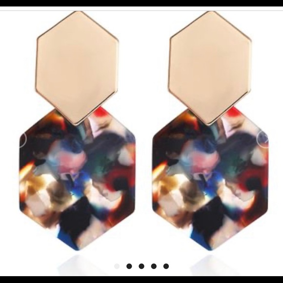 Jewelry - New Style Vintage Fashion Resin Earrings